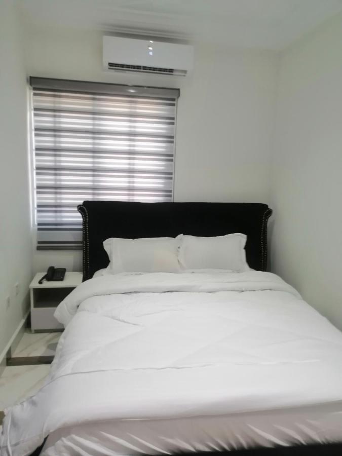 Terra Santa Lodgings Accra Esterno foto